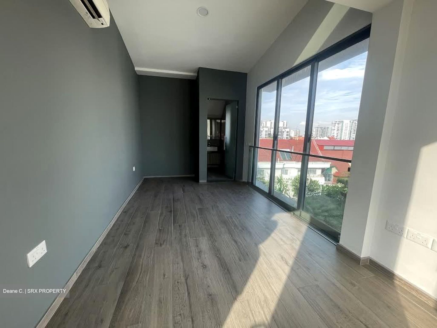 Upper Serangoon Road (D19), Terrace #544435901